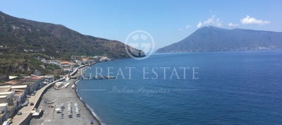 Квартира с 3 спальнями в Липари, Италия № 178978 2