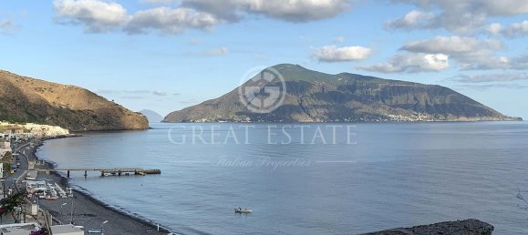 Квартира с 3 спальнями в Липари, Италия № 178978 8