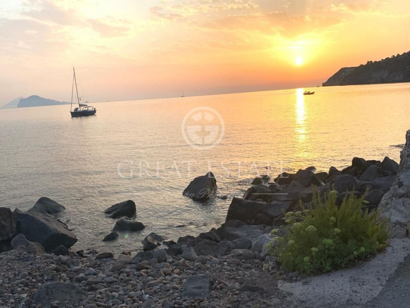 Квартира с 3 спальнями в Липари, Италия № 178978