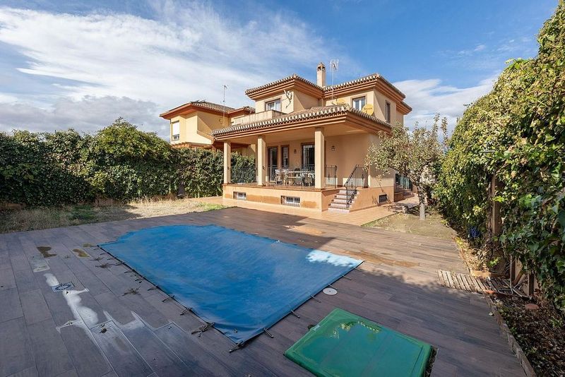 4 bedrooms House in Las Gabias, Spain No. 228621