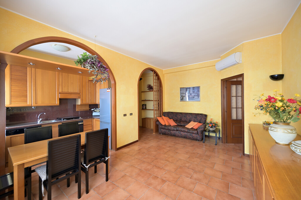 2 Schlafzimmer Wohnung in Abbiategrasso, Italy, Nr. 271520