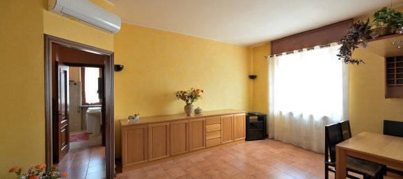 2 Schlafzimmer Wohnung in Abbiategrasso, Italy, Nr. 271520 3