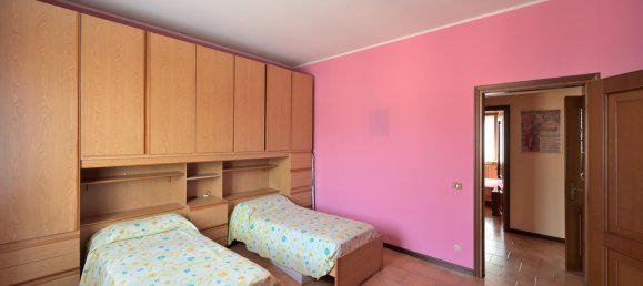2 Schlafzimmer Wohnung in Abbiategrasso, Italy, Nr. 271520 12