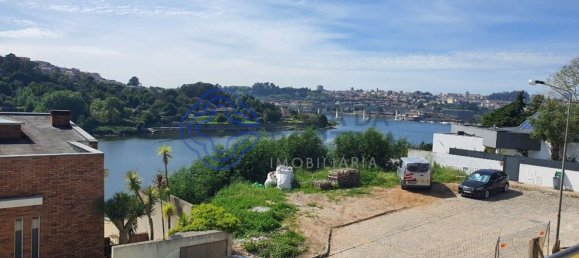 5 bedrooms House in Porto, Portugal No. 114210 2