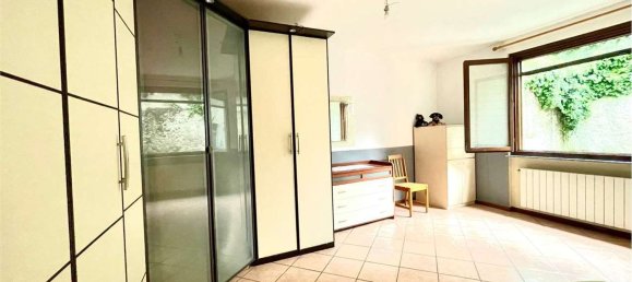 2 bedrooms Apartment in Fino Mornasco, Italy No. 361983 4