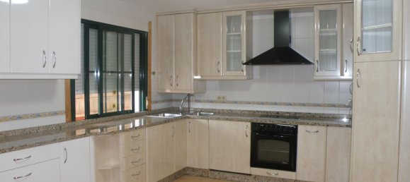 4 غرف نوم شقة في A Coruna, Spain رقم 166503 10