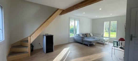 2 bedrooms House in Neuilly-sous-Clermont, France No. 362504 3