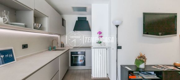 2 bedrooms Apartment in Milan, Italy No. 360757 13