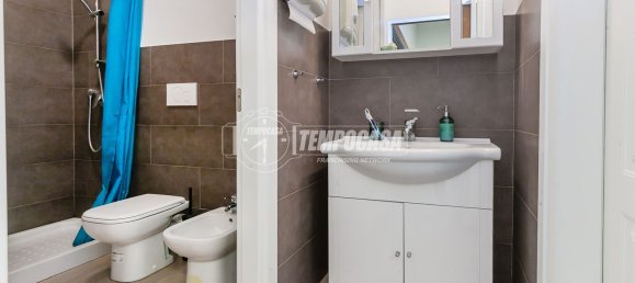 2 bedrooms Apartment in Milan, Italy No. 360757 17