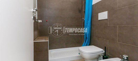 2 bedrooms Apartment in Milan, Italy No. 360757 20