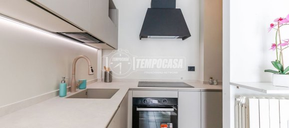 2 bedrooms Apartment in Milan, Italy No. 360757 10