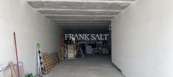 Escritório em Luqa, Malta 125 m² N.º 12489 2