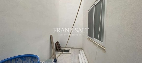 Escritório em Luqa, Malta 125 m² N.º 12489 3