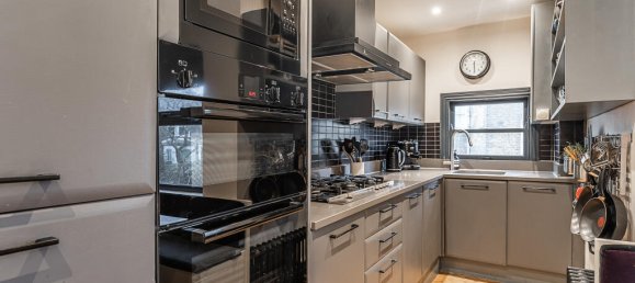 2 bedrooms Apartment in London, United Kingdom No. 14085 35