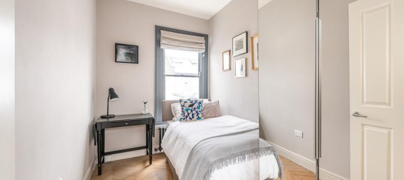 2 bedrooms Apartment in London, United Kingdom No. 14085 3