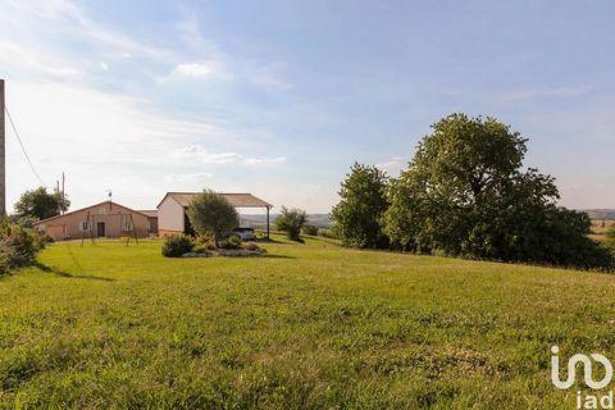 Casa de 3 dormitorios en Gimont, France No. 27840