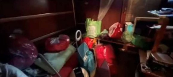 3-salle Appartement à Padenghe sul Garda, Italy No. 277516 17