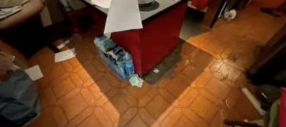 3-salle Appartement à Padenghe sul Garda, Italy No. 277516 18