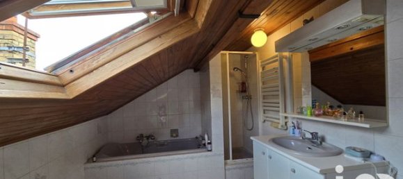 Casa de 3 dormitorios en Villemomble, France No. 311796 6