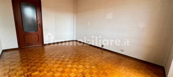 2 bedrooms Apartment in Moncalieri, Italy No. 191302 13