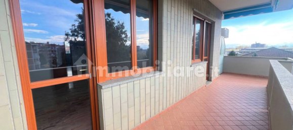 2 bedrooms Apartment in Moncalieri, Italy No. 191302 10