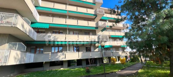 2 bedrooms Apartment in Moncalieri, Italy No. 191302 2