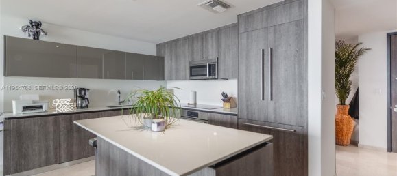 2 dormitorios propiedad comercial en venta en Miami, Miami-Dade, Florida, USA № 615376 24