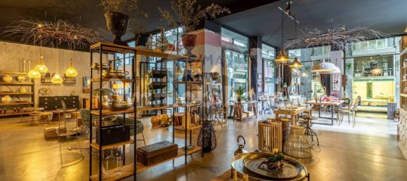 1 room Commercial property in Biella, Italy No. 355634 4