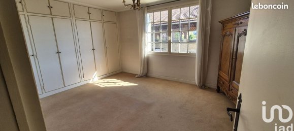 5 bedrooms House in Braine, France No. 217202 10