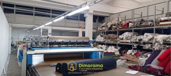 Almacén en Prato, Italy 1198 m² No. 326841 5