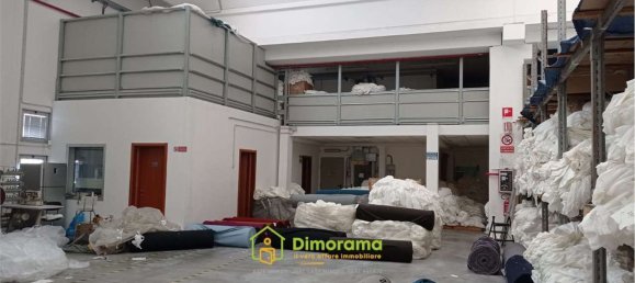 Almacén en Prato, Italy 1198 m² No. 326841 9