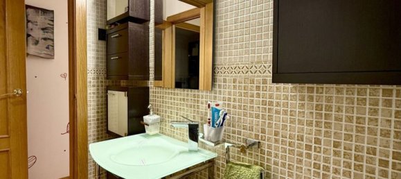 Apartamento de 3 dormitorios en Valdemoro, Spain No. 134245 42