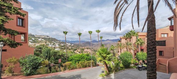 Apartamento de 2 dormitorios en Marbella, Spain No. 42828 6