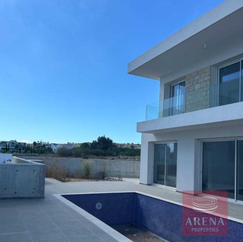 Villa T4 em Protaras, Cyprus N.º 13509