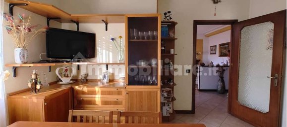 Villa de 4 habitaciónes en Gropparello, Italy No. 149637 15