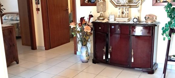 Квартира с 4 комнатами в Монтемилетто, Италия № 91488 5