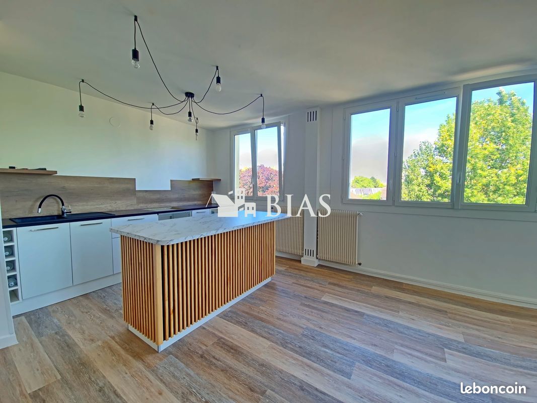 2 bedrooms Apartment in Rouen, France No. 357187