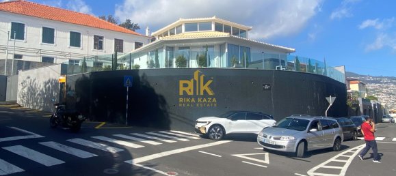 Вилла с 3 спальнями в Фуншал, Португалия № 145016 23