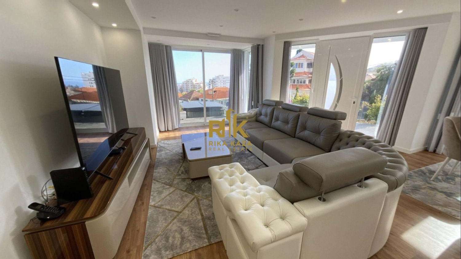 Вилла с 3 спальнями в Фуншал, Португалия № 145016