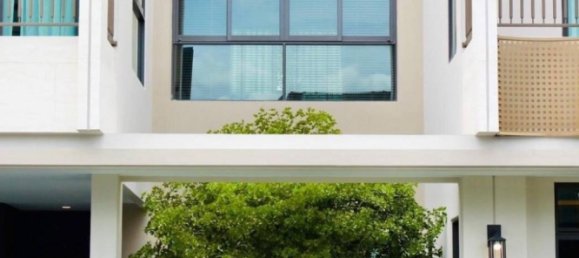 Café/restaurante de 4 dormitorios en Bang Kaeo, Thailand No. 21893 2