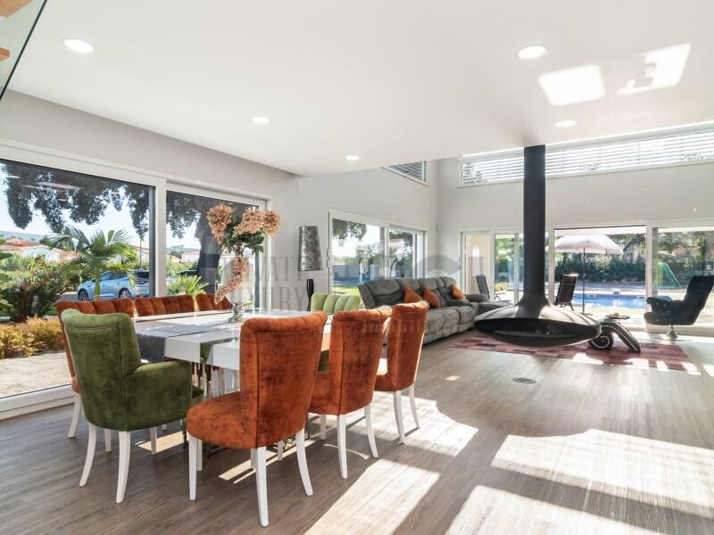 4 bedrooms House in Setubal, Portugal No. 95712