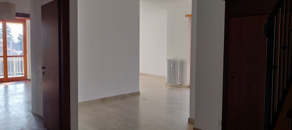 6 rooms Duplex in Robassomero, Italy No. 18397 6