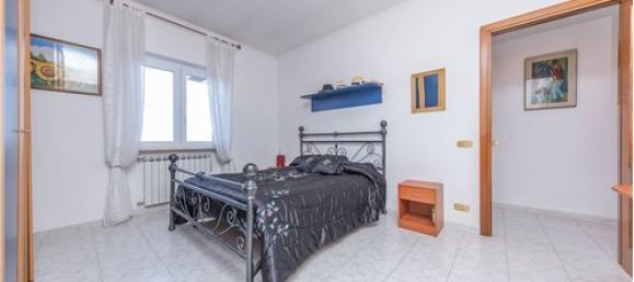 3 Schlafzimmer Villa in Velletri, Italy, Nr. 294251 15