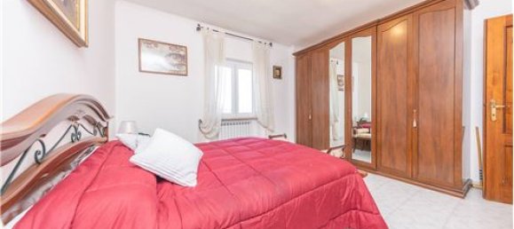 3 Schlafzimmer Villa in Velletri, Italy, Nr. 294251 20