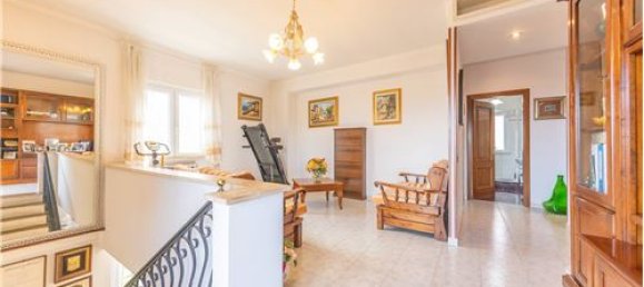 3 Schlafzimmer Villa in Velletri, Italy, Nr. 294251 50