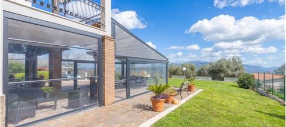 3 Schlafzimmer Villa in Velletri, Italy, Nr. 294251 12