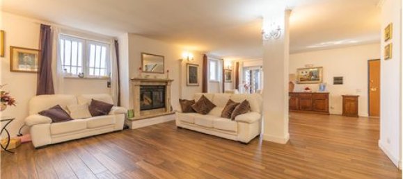 3 Schlafzimmer Villa in Velletri, Italy, Nr. 294251 45