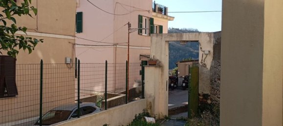 Квартира с 2 комнатами в Генуя, Италия № 236741 8