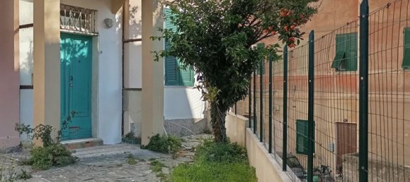 Квартира с 2 комнатами в Генуя, Италия № 236741 12