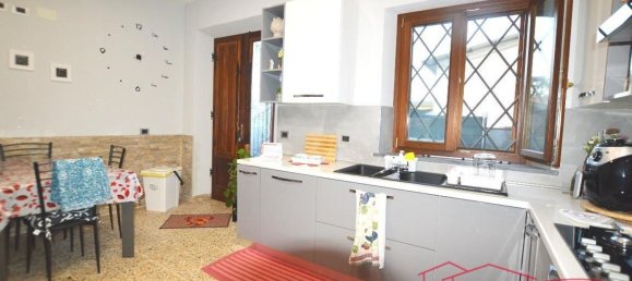 8-Zimmer Haus in Capannori, Italy, Nr. 51249 5